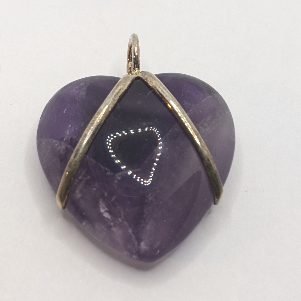 Heart shaped amethyst pendant.